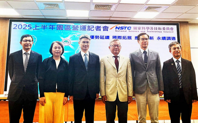 converted - 2025-09-26T112028.013_0_large.jpg